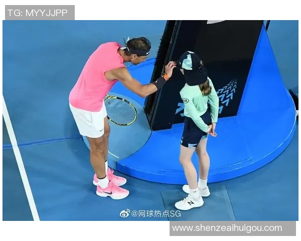 从足球场边的球童到世界级球星的蜕变之路 从足球场边的球童到世界级球星的蜕变之路