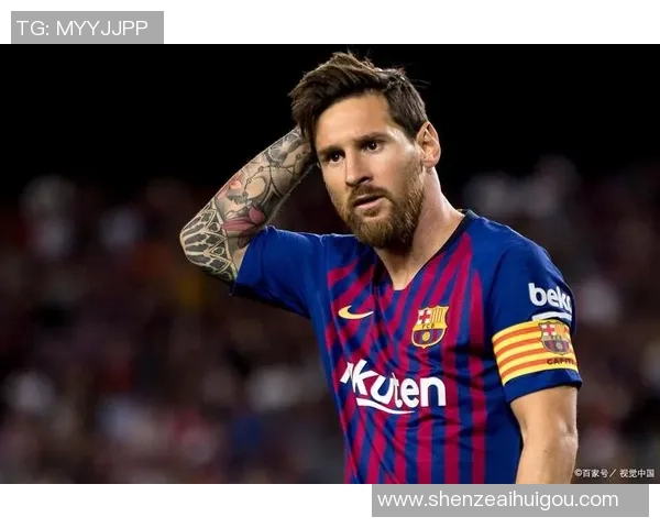 冰雪中的激情与对抗：冬季赛场上足球球星的坚毅与荣耀之路