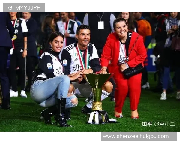 当篮球巨星踏上绿茵场展现跨界魅力引发球迷热议